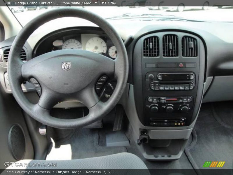 Stone White / Medium Slate Gray 2005 Dodge Grand Caravan SE