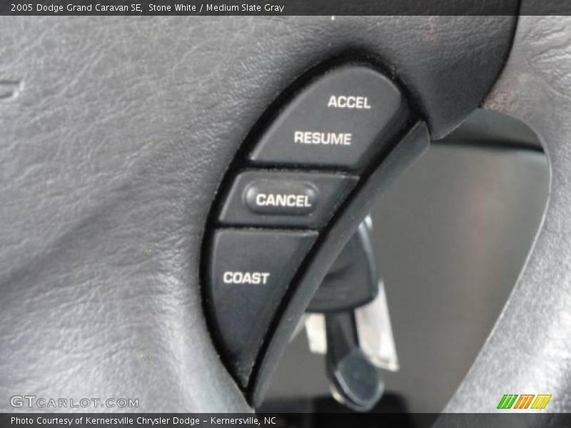 Stone White / Medium Slate Gray 2005 Dodge Grand Caravan SE