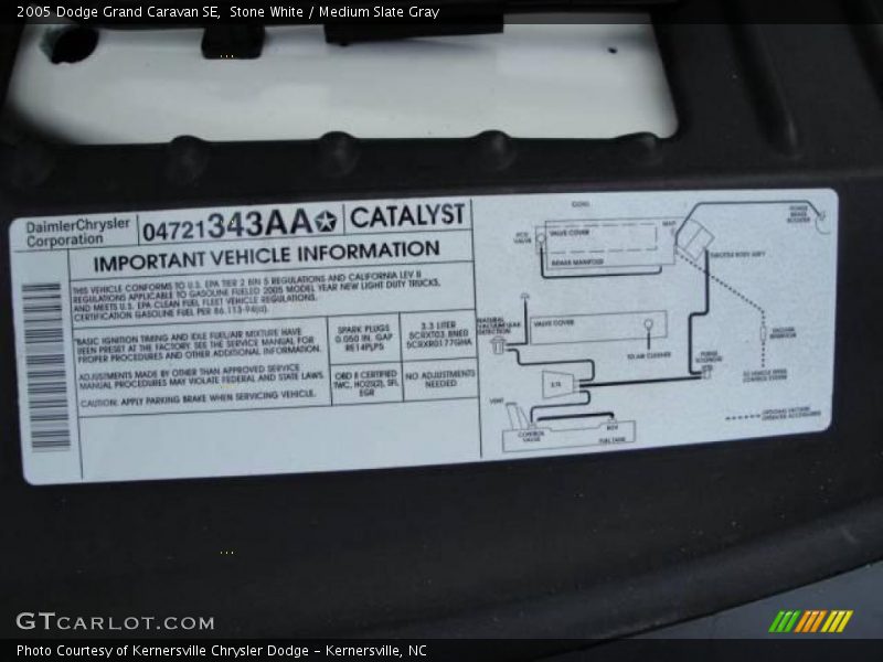 Stone White / Medium Slate Gray 2005 Dodge Grand Caravan SE