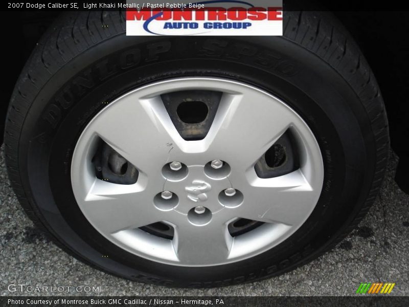 Light Khaki Metallic / Pastel Pebble Beige 2007 Dodge Caliber SE