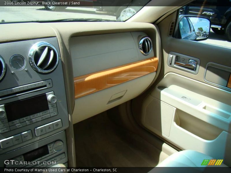 Black Clearcoat / Sand 2006 Lincoln Zephyr