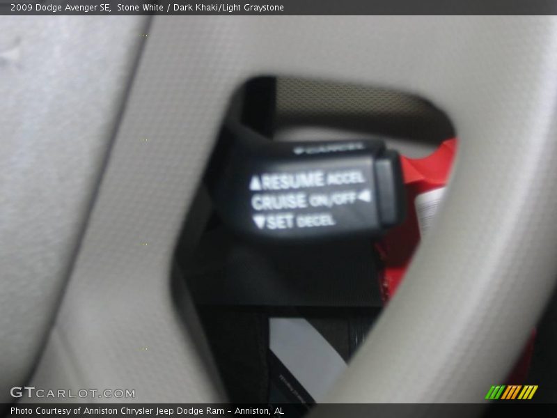 Stone White / Dark Khaki/Light Graystone 2009 Dodge Avenger SE