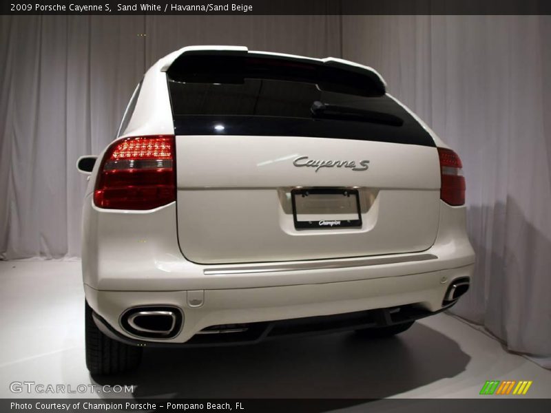 Sand White / Havanna/Sand Beige 2009 Porsche Cayenne S