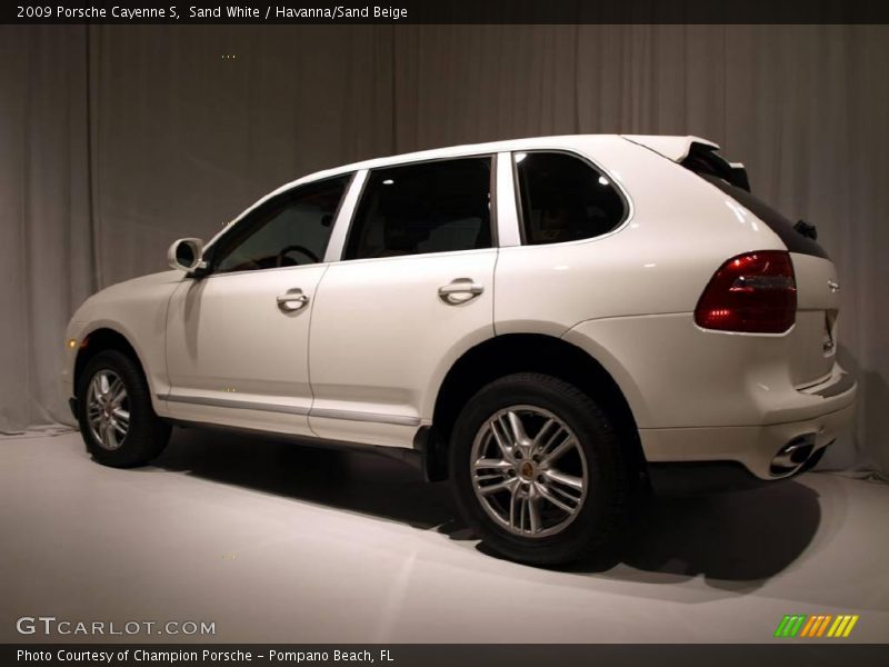 Sand White / Havanna/Sand Beige 2009 Porsche Cayenne S