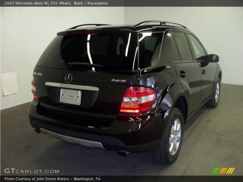 Black / Macadamia 2007 Mercedes-Benz ML 350 4Matic