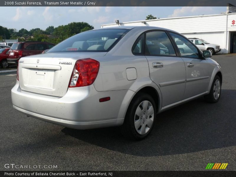 Titanium Silver Metallic / Grey 2008 Suzuki Forenza