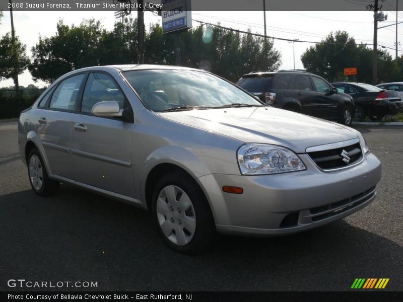 Titanium Silver Metallic / Grey 2008 Suzuki Forenza