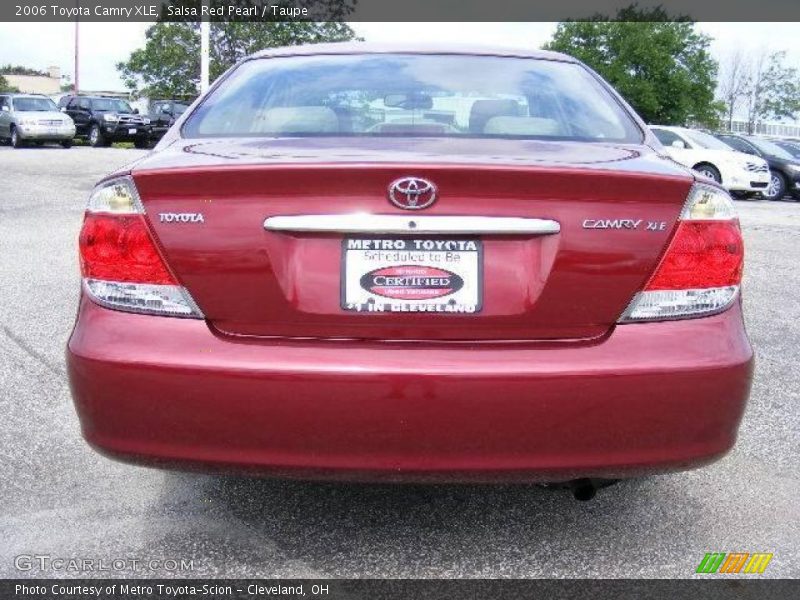 Salsa Red Pearl / Taupe 2006 Toyota Camry XLE