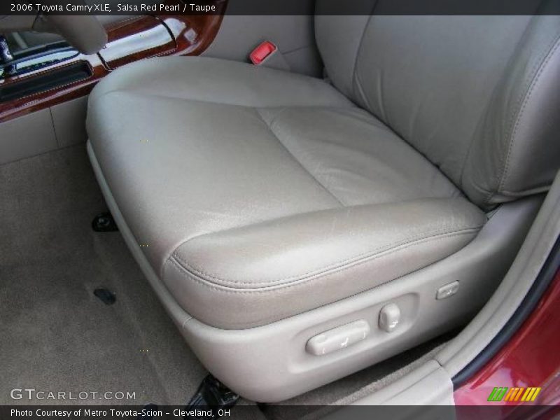 Salsa Red Pearl / Taupe 2006 Toyota Camry XLE