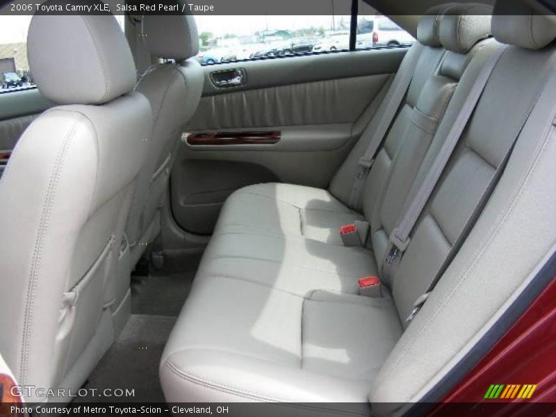 Salsa Red Pearl / Taupe 2006 Toyota Camry XLE