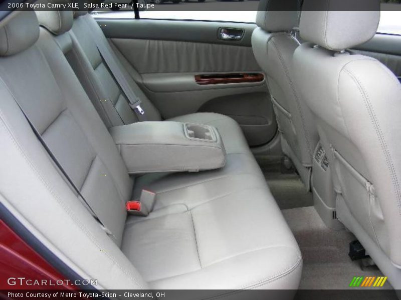 Salsa Red Pearl / Taupe 2006 Toyota Camry XLE