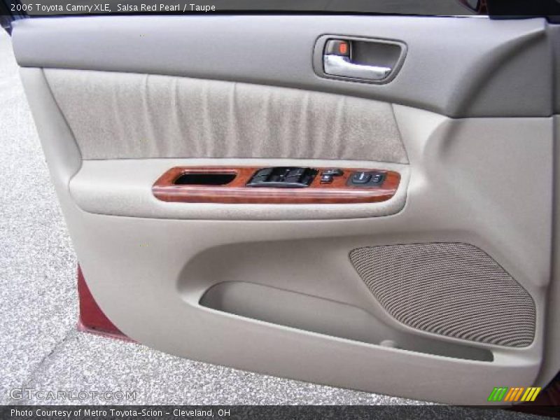 Salsa Red Pearl / Taupe 2006 Toyota Camry XLE