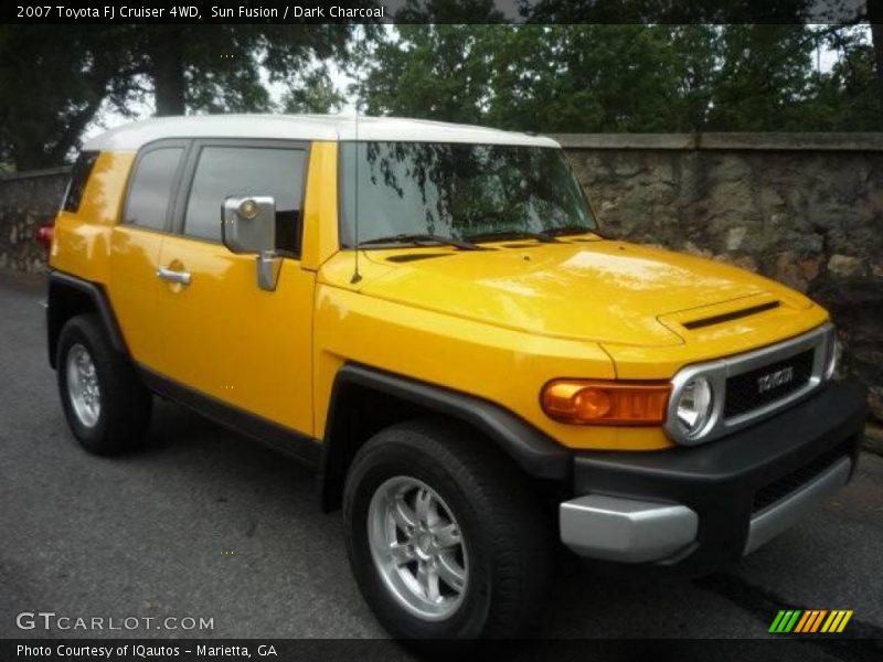 Sun Fusion / Dark Charcoal 2007 Toyota FJ Cruiser 4WD