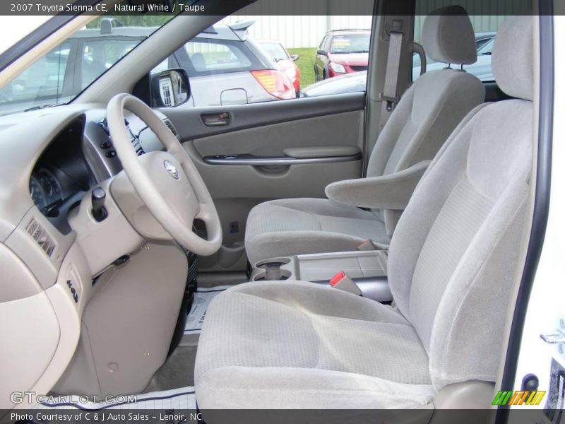 Natural White / Taupe 2007 Toyota Sienna CE