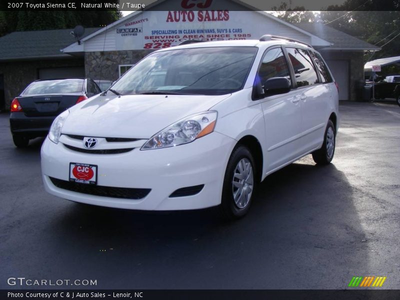 Natural White / Taupe 2007 Toyota Sienna CE