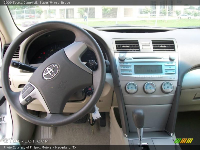 Super White / Bisque 2009 Toyota Camry LE