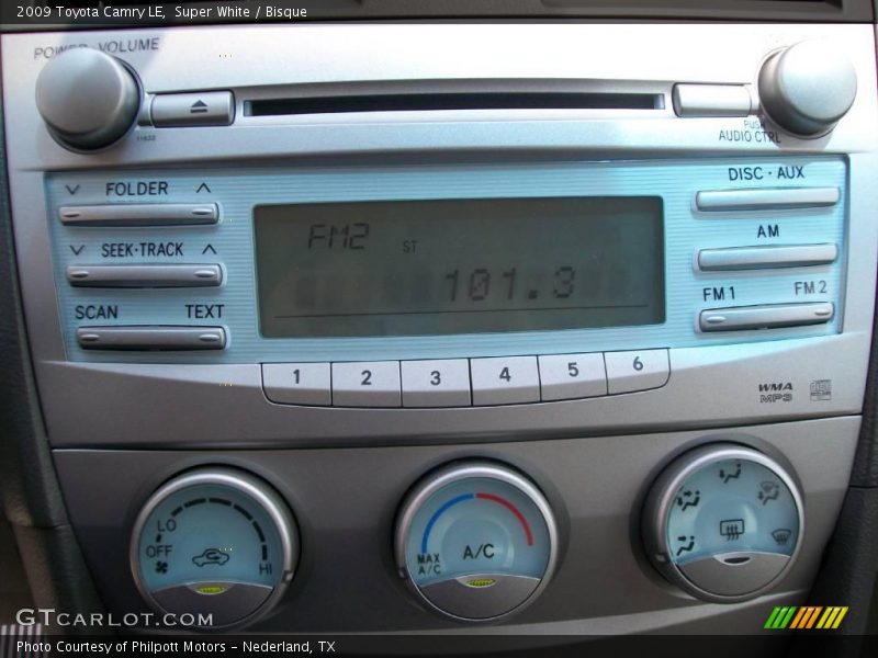 Super White / Bisque 2009 Toyota Camry LE
