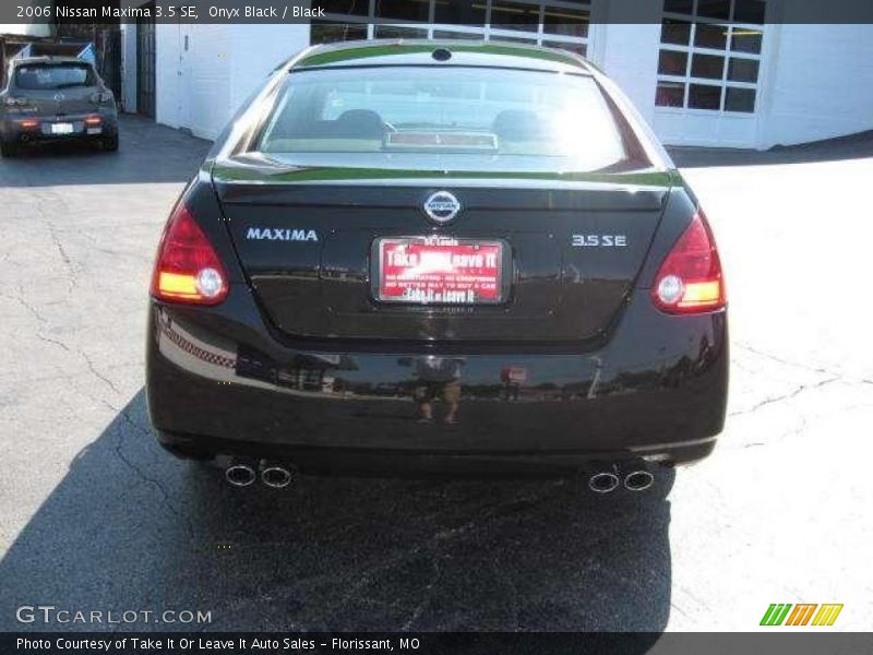 Onyx Black / Black 2006 Nissan Maxima 3.5 SE