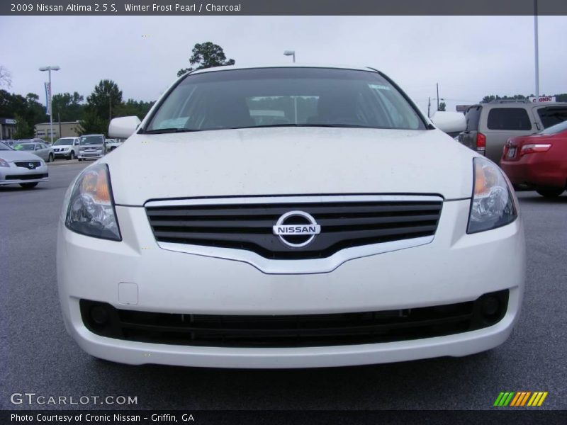 Winter Frost Pearl / Charcoal 2009 Nissan Altima 2.5 S