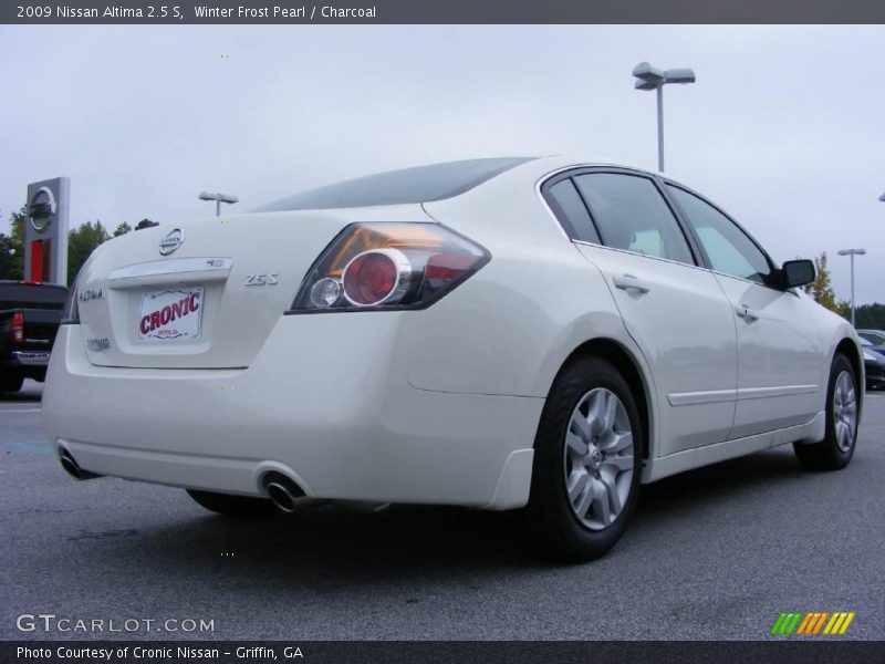 Winter Frost Pearl / Charcoal 2009 Nissan Altima 2.5 S