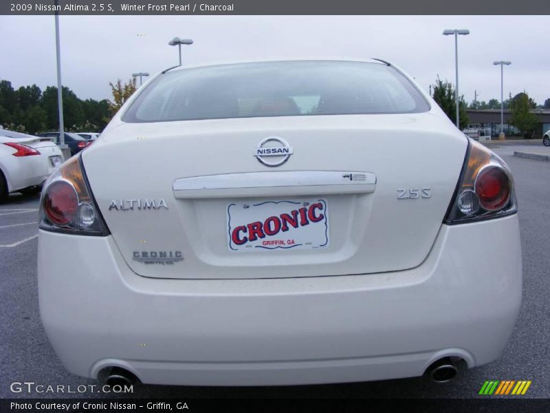 Winter Frost Pearl / Charcoal 2009 Nissan Altima 2.5 S