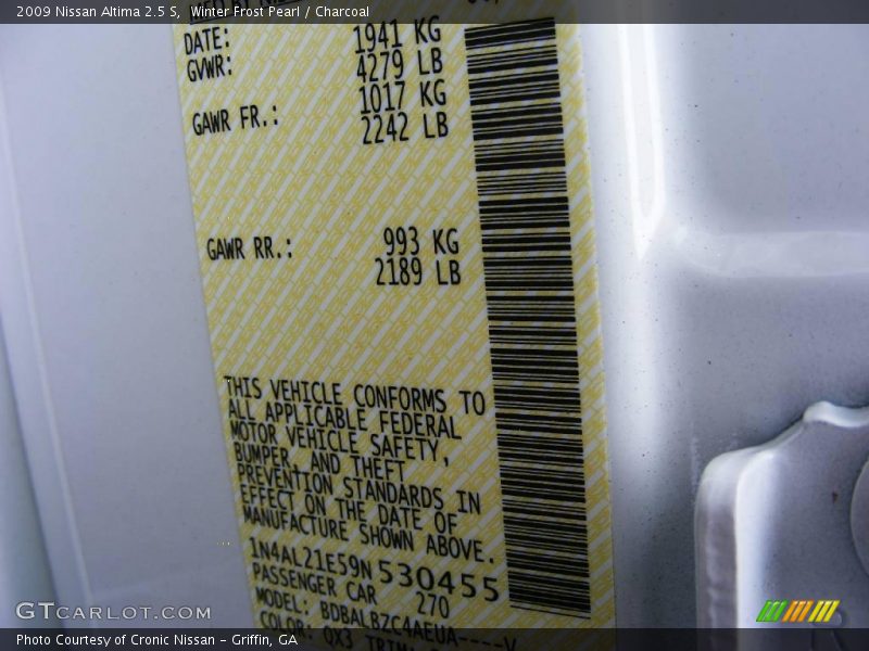 Winter Frost Pearl / Charcoal 2009 Nissan Altima 2.5 S