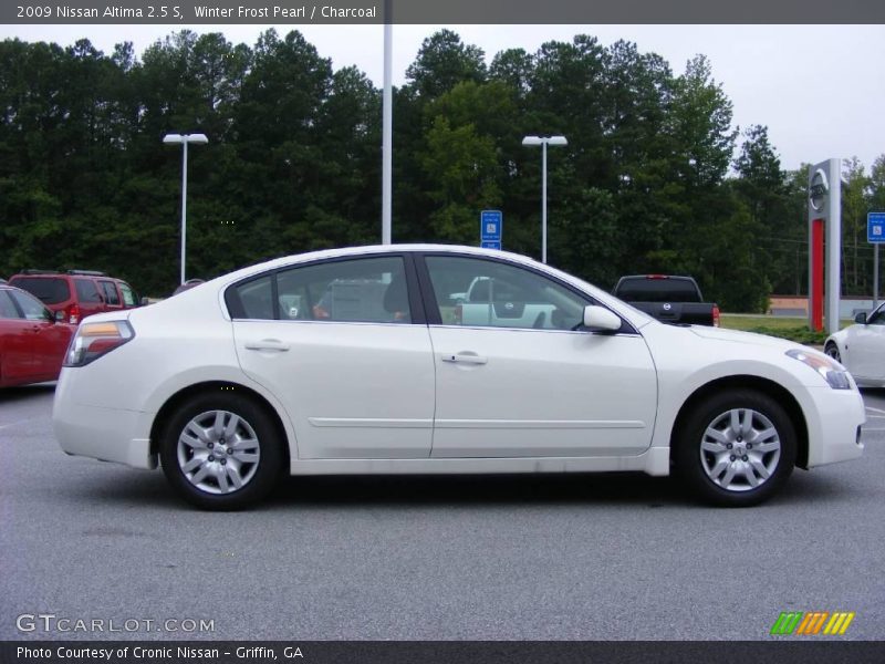 Winter Frost Pearl / Charcoal 2009 Nissan Altima 2.5 S