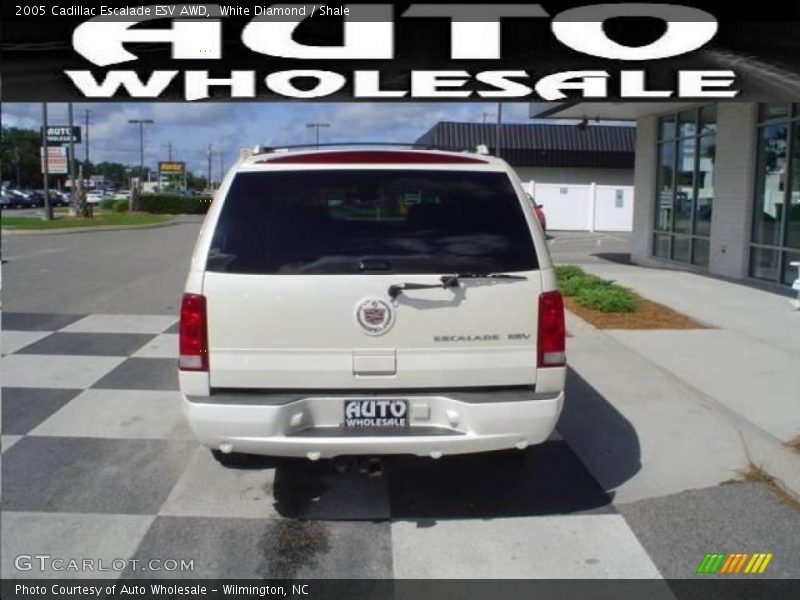 White Diamond / Shale 2005 Cadillac Escalade ESV AWD