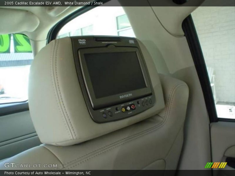 White Diamond / Shale 2005 Cadillac Escalade ESV AWD