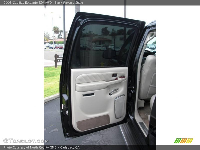 Black Raven / Shale 2005 Cadillac Escalade ESV AWD