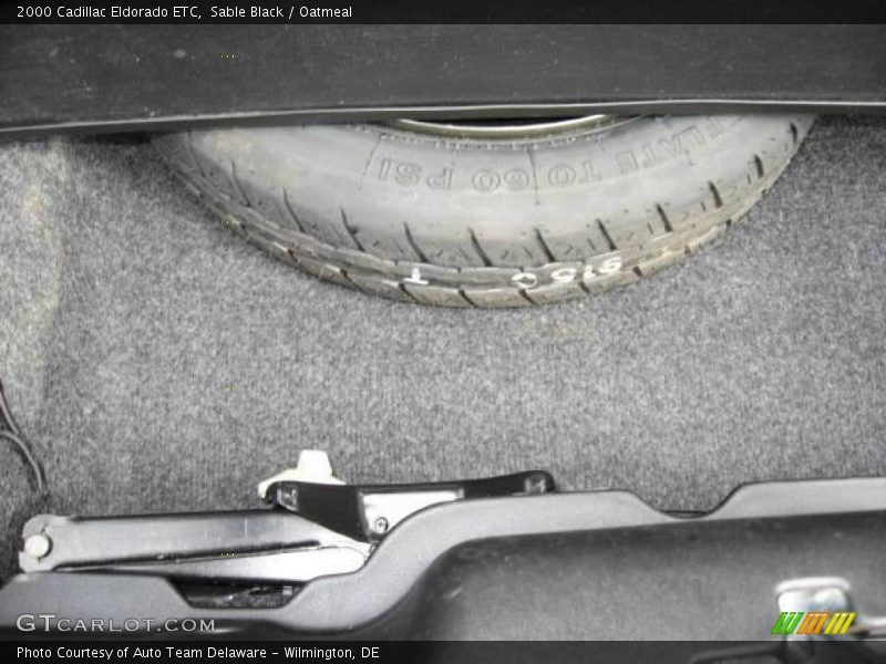 Sable Black / Oatmeal 2000 Cadillac Eldorado ETC