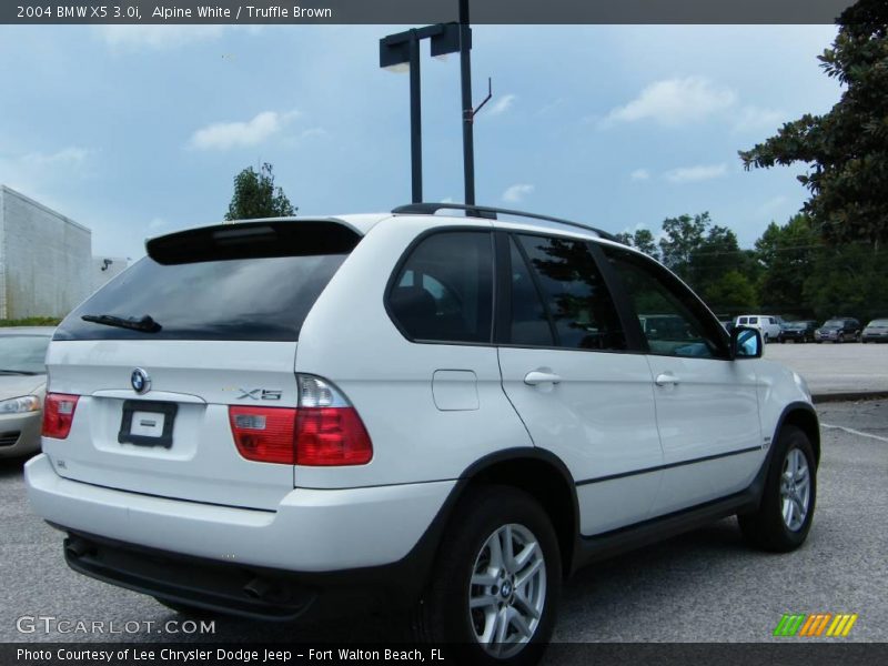 Alpine White / Truffle Brown 2004 BMW X5 3.0i