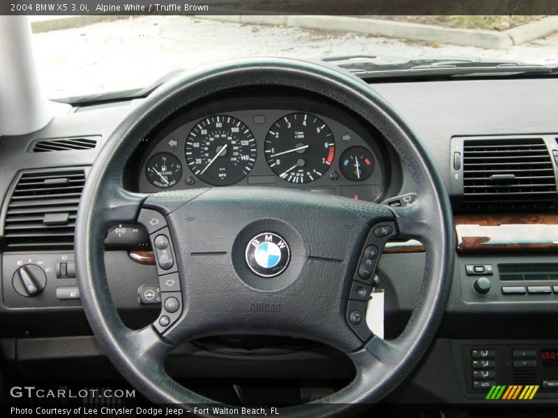 Alpine White / Truffle Brown 2004 BMW X5 3.0i