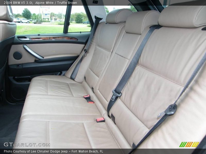 Alpine White / Truffle Brown 2004 BMW X5 3.0i