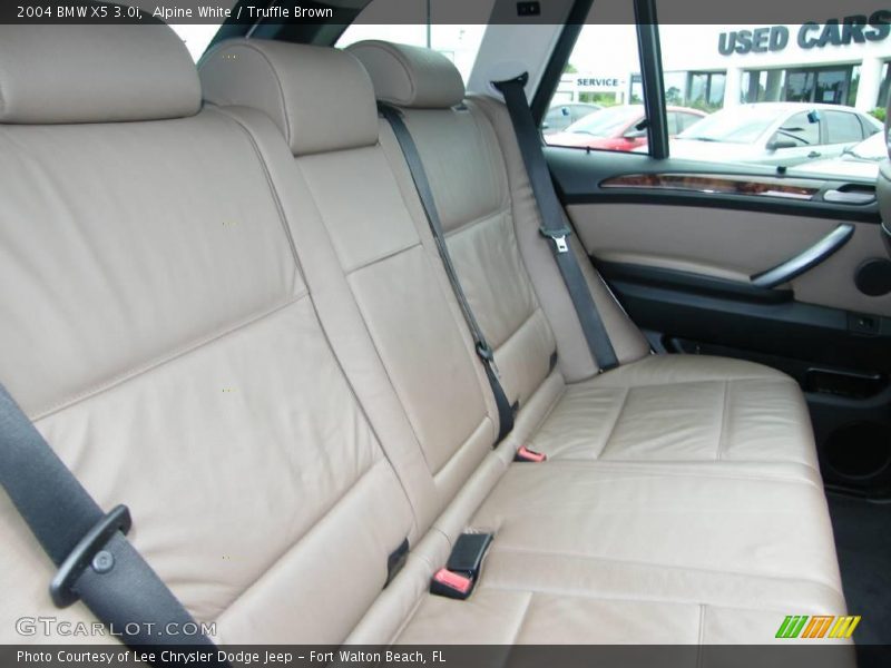 Alpine White / Truffle Brown 2004 BMW X5 3.0i