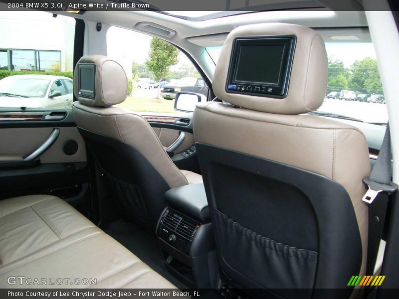 Alpine White / Truffle Brown 2004 BMW X5 3.0i