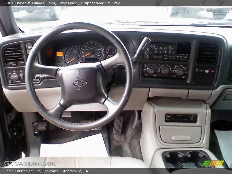 Onyx Black / Graphite/Medium Gray 2001 Chevrolet Tahoe LT 4x4
