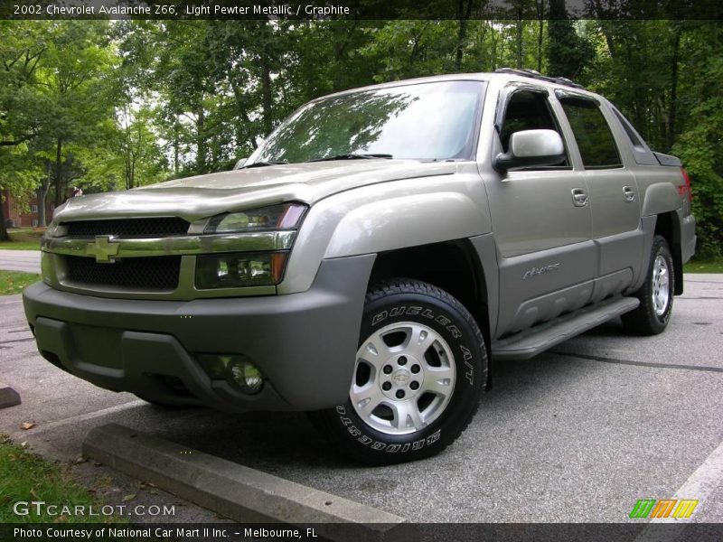 Light Pewter Metallic / Graphite 2002 Chevrolet Avalanche Z66