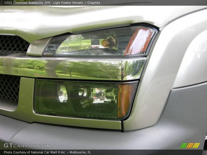 Light Pewter Metallic / Graphite 2002 Chevrolet Avalanche Z66