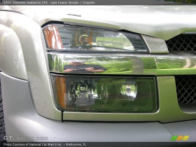 Light Pewter Metallic / Graphite 2002 Chevrolet Avalanche Z66