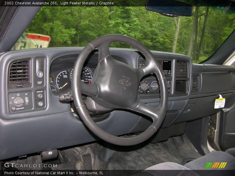 Light Pewter Metallic / Graphite 2002 Chevrolet Avalanche Z66