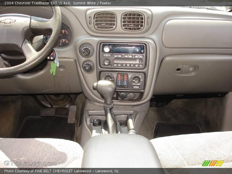 Summit White / Pewter 2004 Chevrolet TrailBlazer EXT LS 4x4