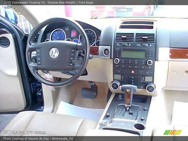 Shadow Blue Metallic / Pure Beige 2005 Volkswagen Touareg V6