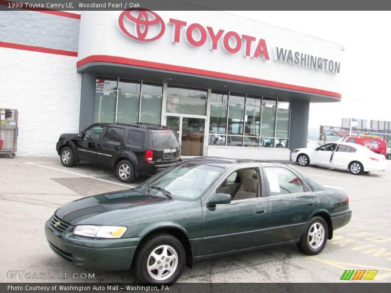 Woodland Pearl / Oak 1999 Toyota Camry LE