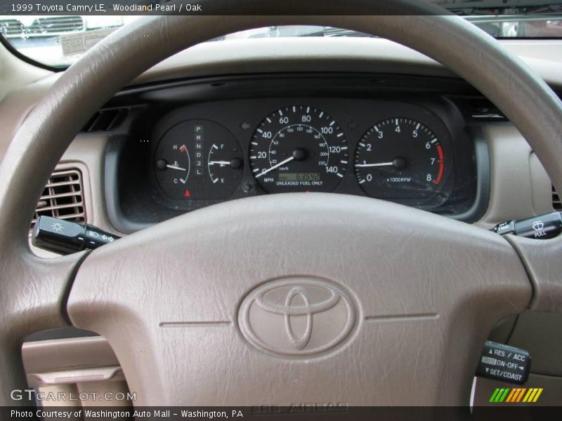 Woodland Pearl / Oak 1999 Toyota Camry LE