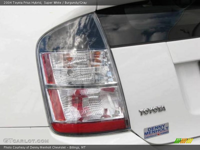 Super White / Burgundy/Gray 2004 Toyota Prius Hybrid