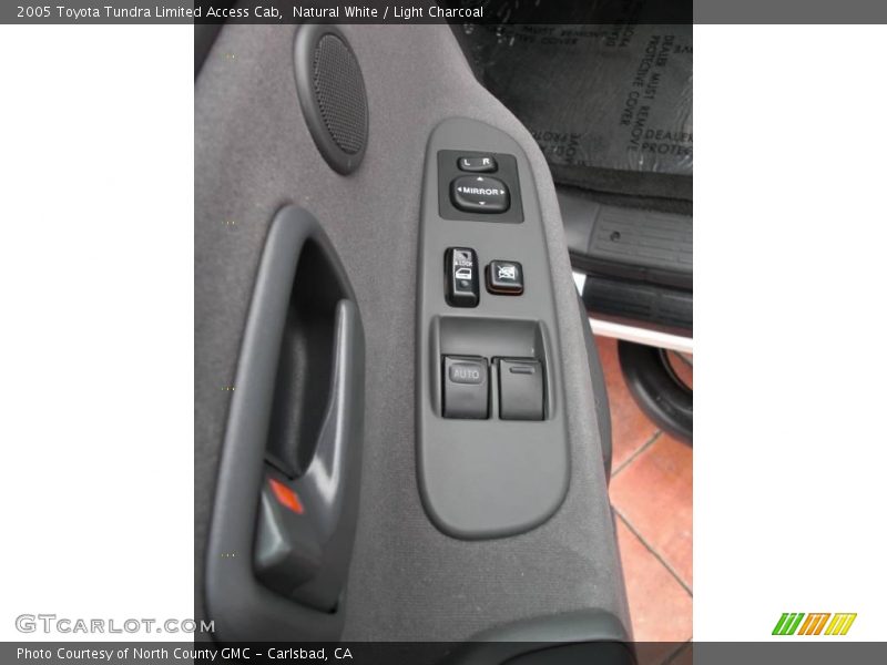 Natural White / Light Charcoal 2005 Toyota Tundra Limited Access Cab