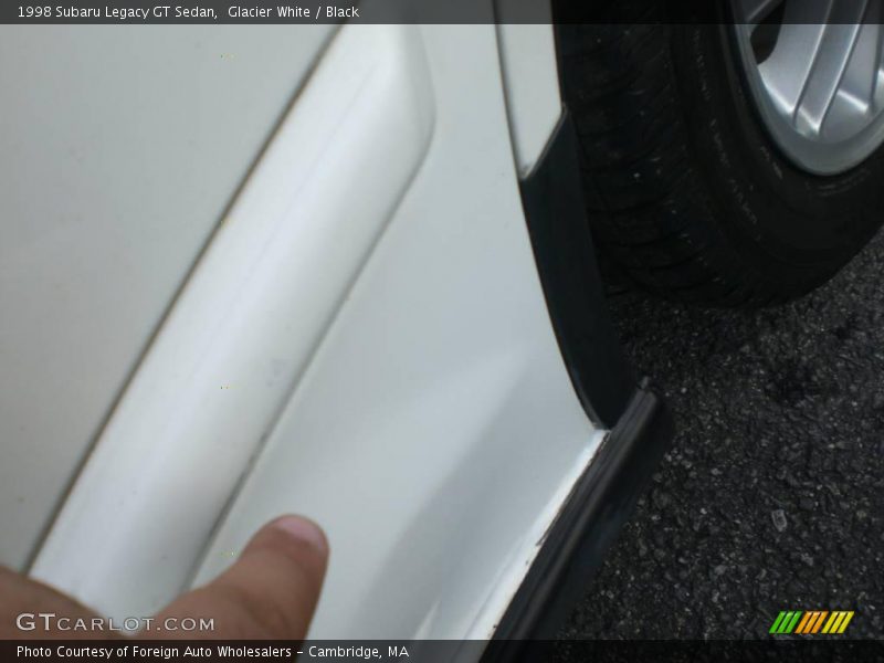 Glacier White / Black 1998 Subaru Legacy GT Sedan