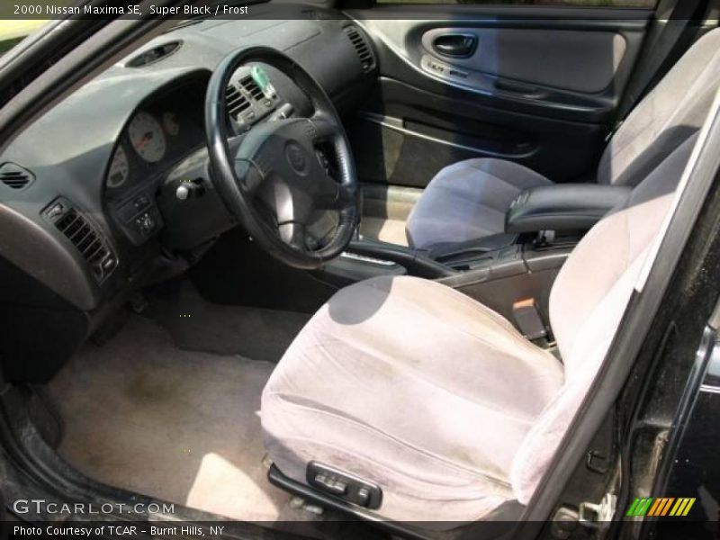 Super Black / Frost 2000 Nissan Maxima SE