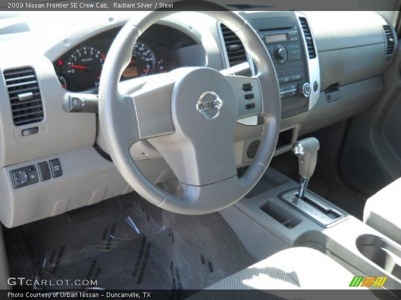 Radiant Silver / Steel 2009 Nissan Frontier SE Crew Cab